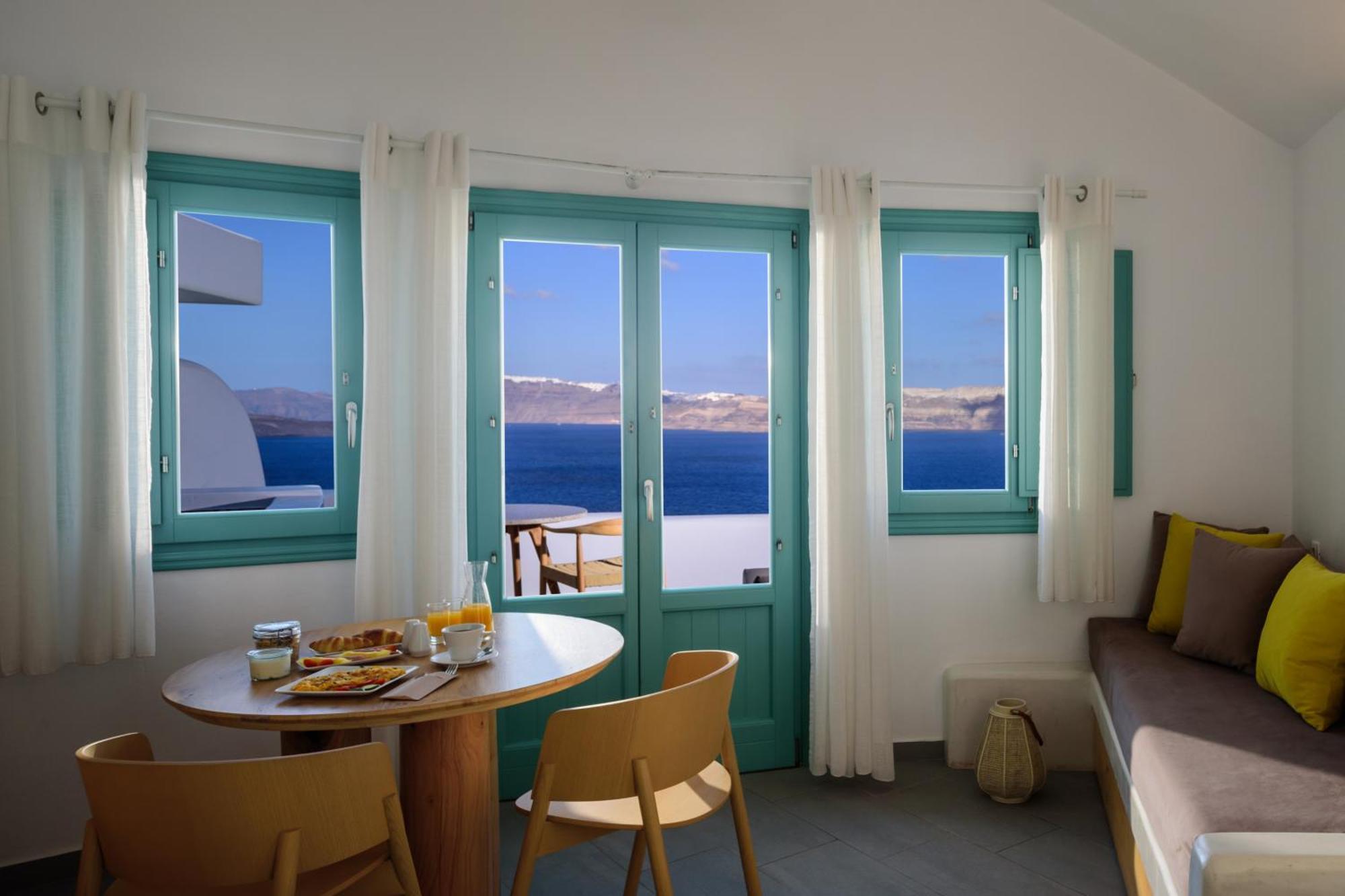 Neptune Luxury Suites Akrotiri  Exterior photo